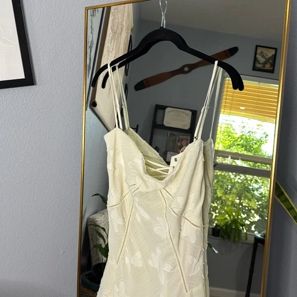 seren vintage cream floral lace back maxi dress Clothing : Maxi Dresses : 'Seren' 'Seren' Vintage Cream Floral Lace Back Maxi Dress